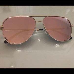 Quay x Desi Perkins High Key Mini in rose gold